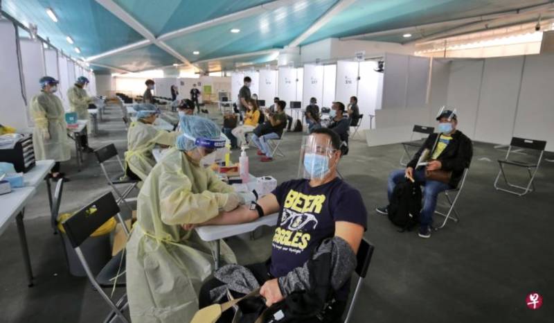 部长:新加坡解封第三阶段至少持续1年