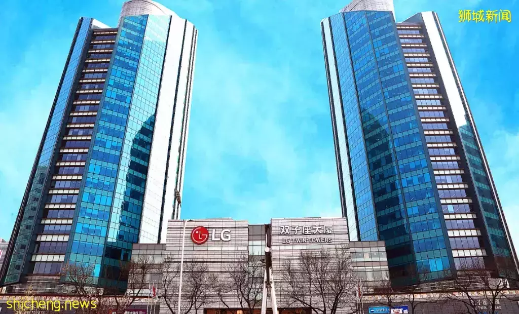 悶聲發大財！被嘲笑“仰臥起坐”的新加坡是如何在疫情中突圍的