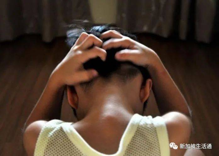 百般辱骂虐待继子，新加坡女教师被判监7个月