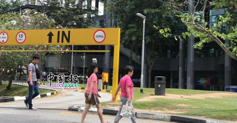 ◤武汉肺炎◢ 理发师现症状 仍替顾客理发