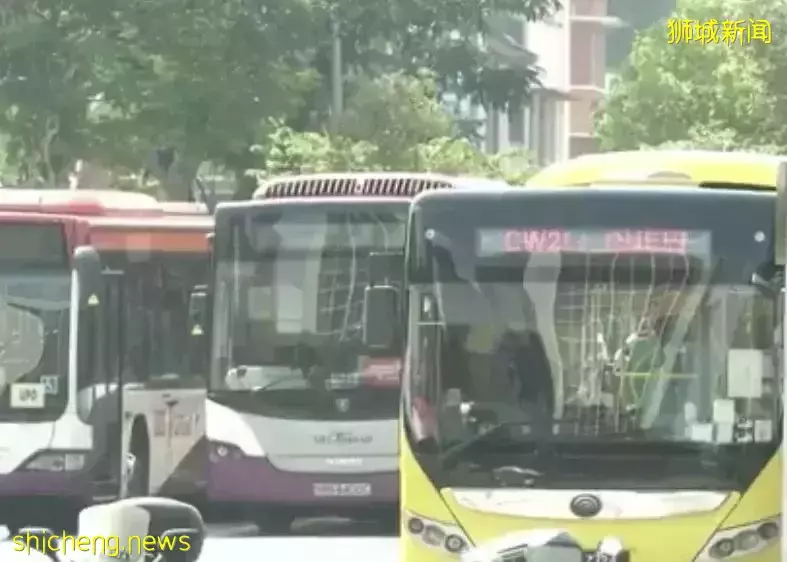 新币兑马币汇率暴涨后,他们都排队换钱了!下周去马来西亚更容易