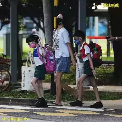 最新！部长预测新加坡疫情2种走势！离解封不远了