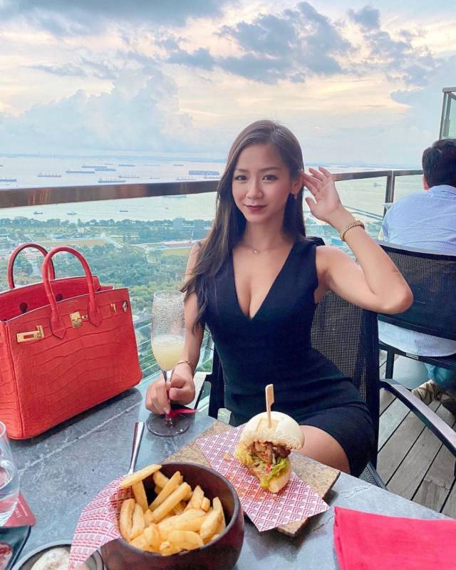 濱海灣金沙空中酒吧，晚餐新據點🍽 11月促銷，人均S$25，體驗味覺視覺雙重愉悅