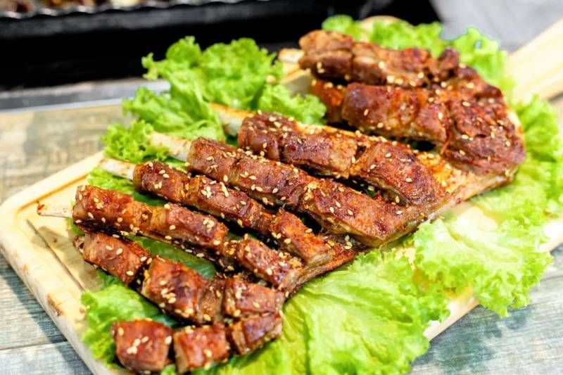 吃火锅自助就送烤鱼！好来屋年终劲爆福利已上线