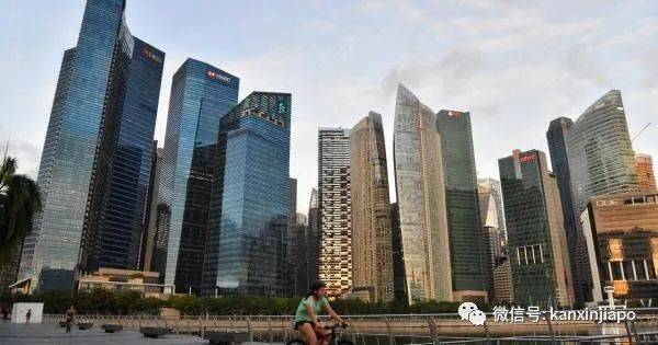 十五万人离开新加坡的2020,我拿到了PR绿卡