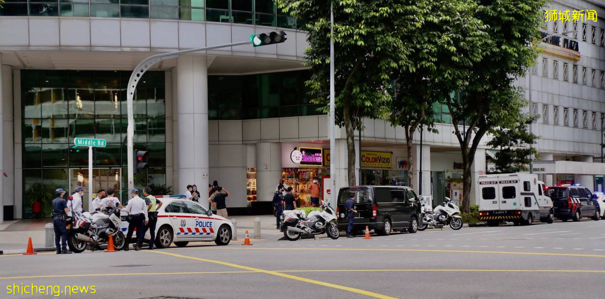 没系安全带遭截查 带毒青年拔腿逃