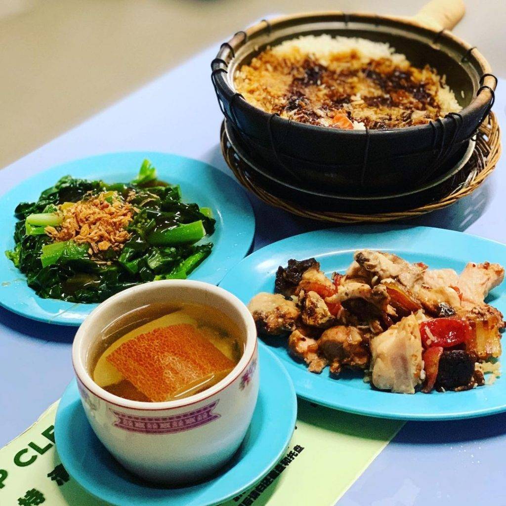 米其林必比登推介🌟牛車水排隊美食“聯合本記煲飯”🔥傳統炭爐烹制、豐富配料，每天人龍不斷👣