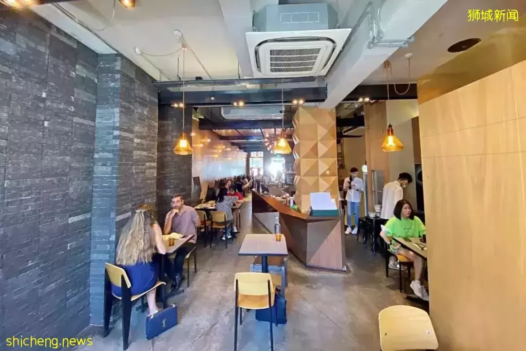 新加坡人最爱的12间早午餐店，绝美河畔、现磨咖啡！周末排长龙