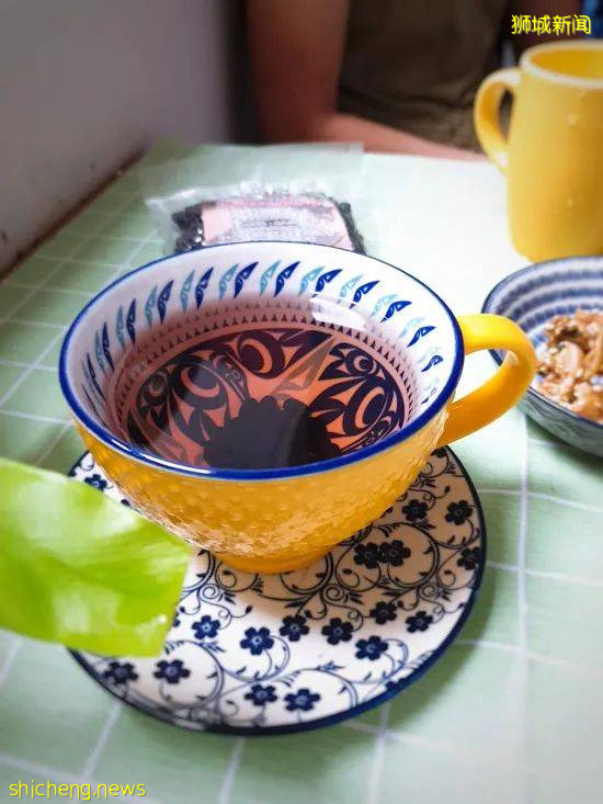 来新加坡吃过辣椒螃蟹不稀奇,吃过潮州冷蟹才算来过新加坡