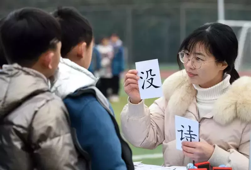 新加坡也应落实“双减”？七成家长：补习不能禁！每月补习费至少是