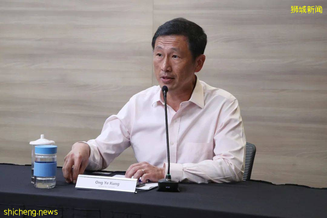 新加坡新增3个感染群7例无关联病例，又一名快餐店送餐员确诊