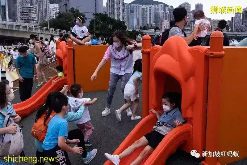 調查：一份工資要養父母養孩子　新港逾半數“夾心層”壓力山大