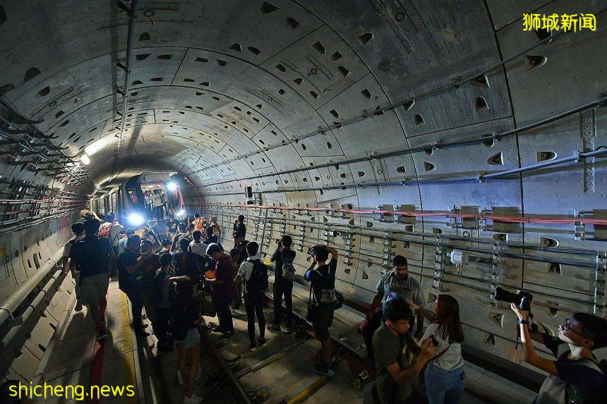 新加坡闹鬼地铁站😱 无法解释的超自然现象竟在这里发生！月台上的乘客、隔壁座位到底是谁👀 