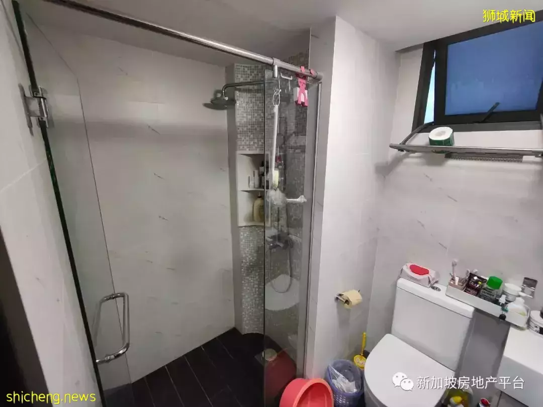 超值二手出售 95平4室3衛 Symphony Suites (D27郵區 義順)