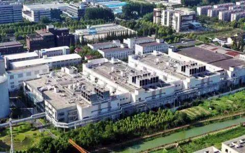 新加坡一季度經濟恢複到疫情前水准,被評爲新加坡最適宜工作的公司是