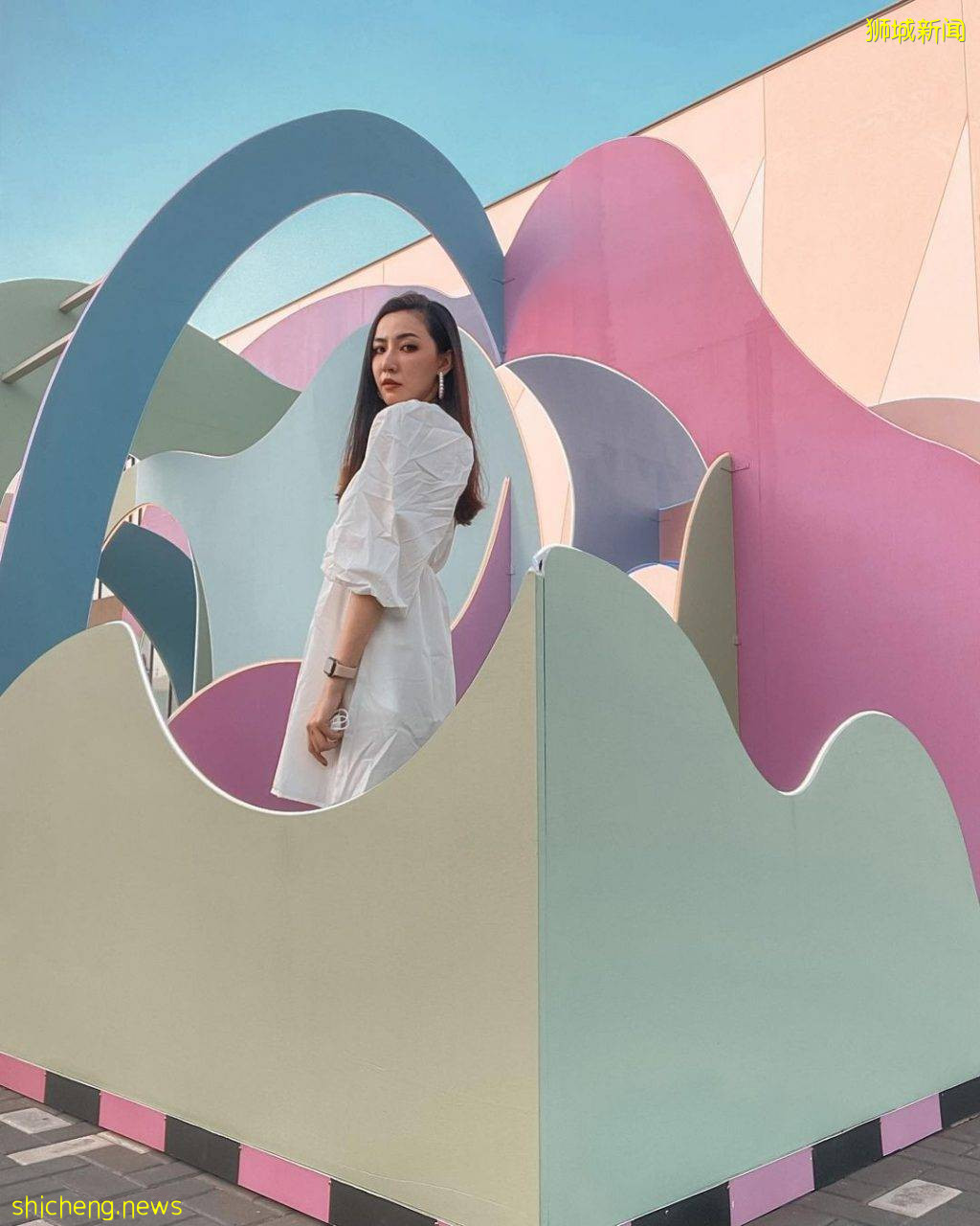 Downtown East最新藝術裝置“Wave Hello”🌊糖果色調、波浪形狀🍬展出六個月，免費打卡