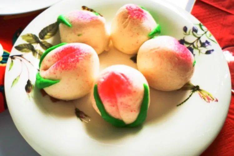 捞鱼生都要戴口罩了?外带回家不香吗