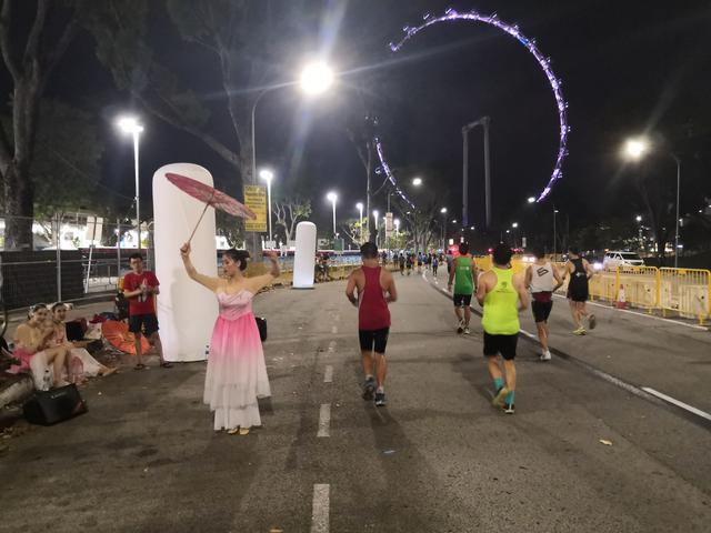 玩赛记:新加坡渣打马,夜游神出没,愈夜愈美丽