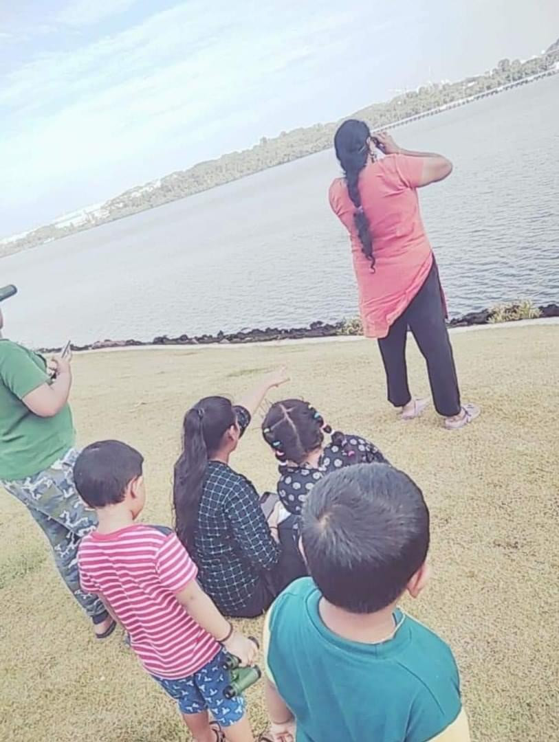 无法返马为女庆生 女客工隔岸视讯送祝福