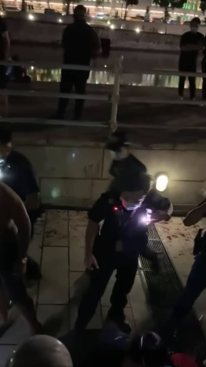 克拉码头斗殴案5人使用致命性武器,或面临最高十年监禁和鞭刑