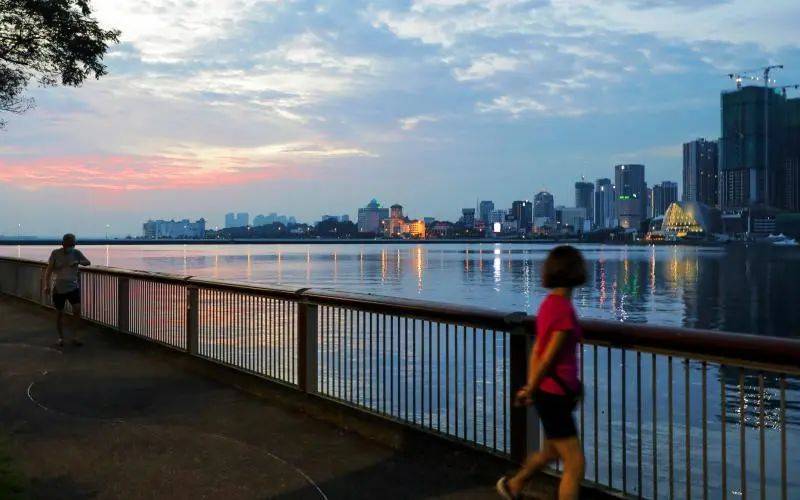 穩定疫情階段結束!新加坡多項防疫措施放寬,將爲12歲以下孩子接種新冠疫苗