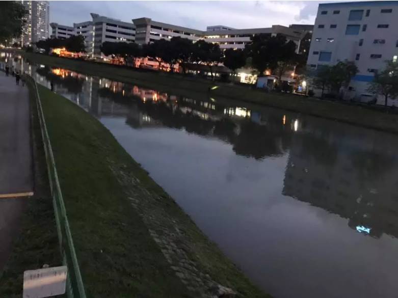 恐怖!加冷河畔驚現人型骸骨,30年前凶案令人頭皮發麻