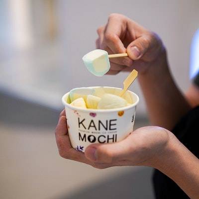 逛街零食新选择：超可爱🍡麻薯冰激凌🍦@Kane Mochi，软软糯糯冰冰凉凉，一口一个超Q弹