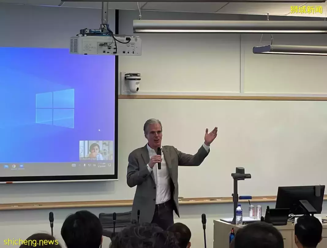 商学院鲜活的教学体验终于回归了