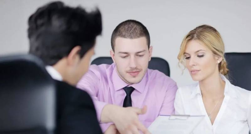 新加坡將于9月28日起放寬對一般工作場所的限制措施，“居家辦公還是回到辦公室”引起全民討論