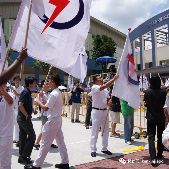 接受两女子性贿赂，警曹长被判入狱两年