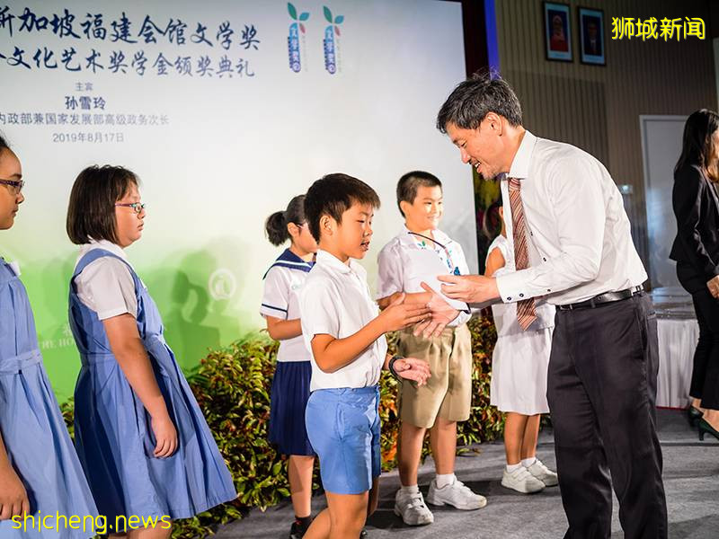 今天!新加坡直升顶级中学开启在线申请啦!将有10%的幸运儿杀出重围