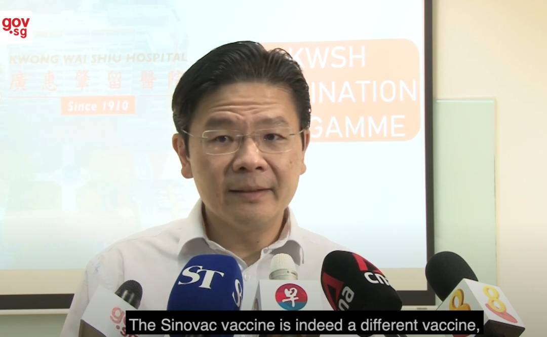 新加坡抗疫组长撸起袖子开打，劝大家不要等“某疫苗”了