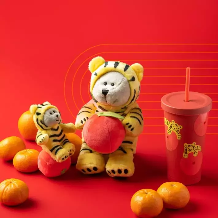 星巴克虎年限定系列即將上市!超萌小老虎主題杯子&公仔,1月5日起發售