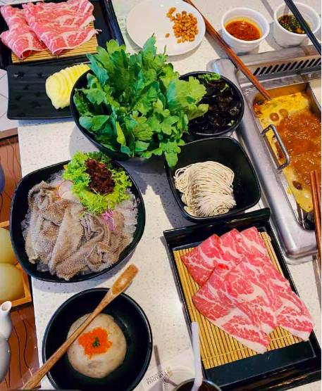 新年假期约上小伙伴围炉煮酒!新加坡味美颜值高中式火锅大盘点