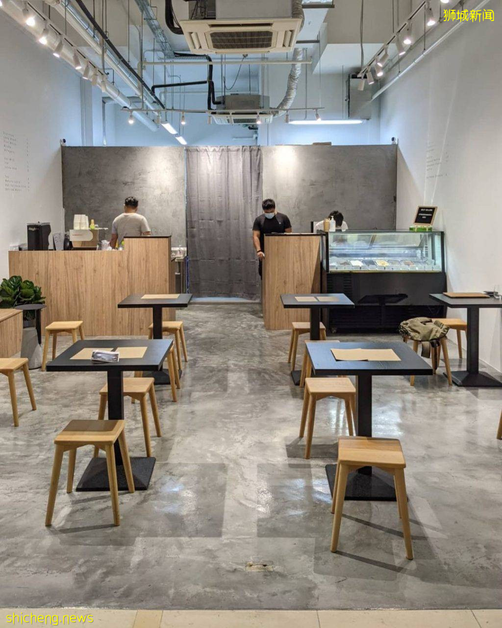 新開張冰淇淋店鋪 Up In Smoke🍦新加坡首家“煙熏華夫餅”冰火兩重撞出新火花💥 14種冰淇淋口味供選