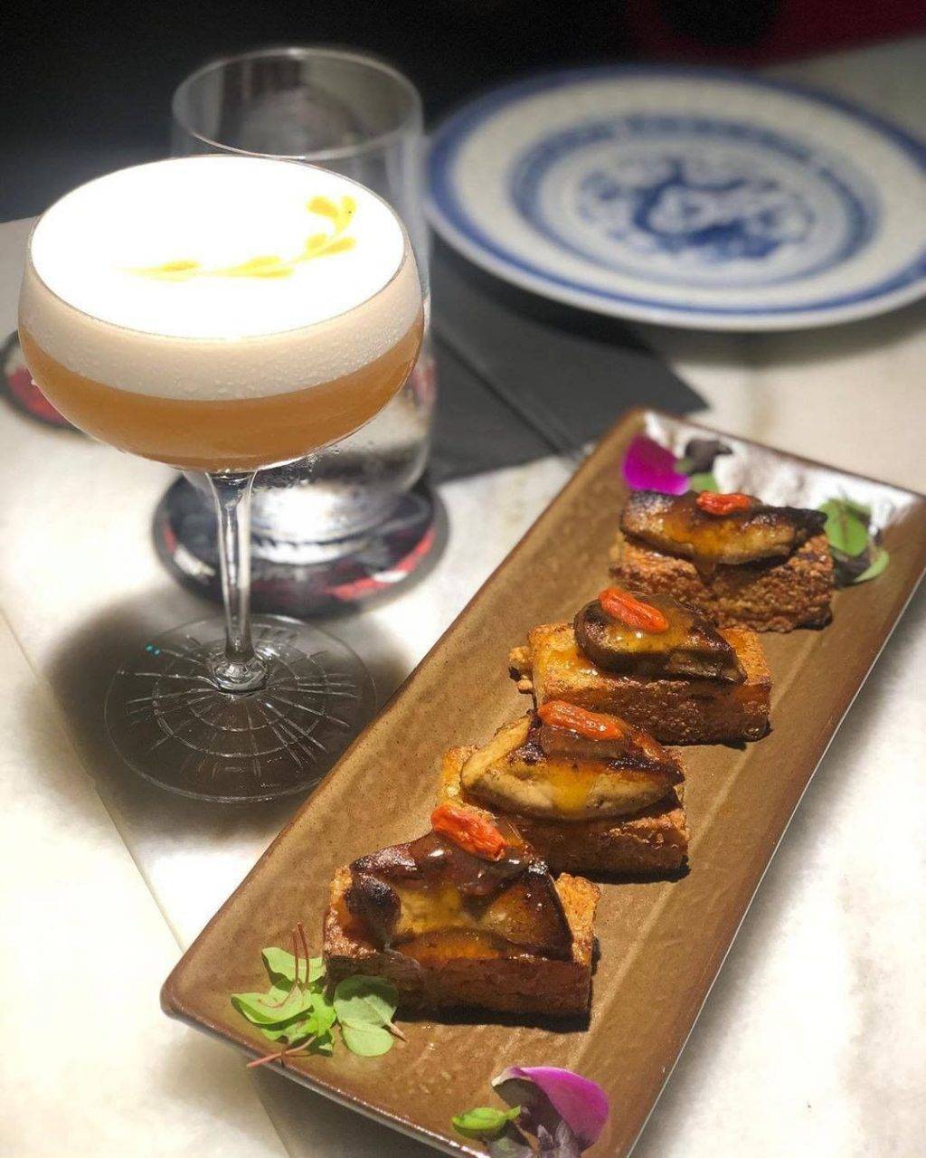 冰箱后方藏着它🐲 深藏暗处的神秘“龙堂”暗黑聚餐地点😎 拉开这扇门,我就是老大