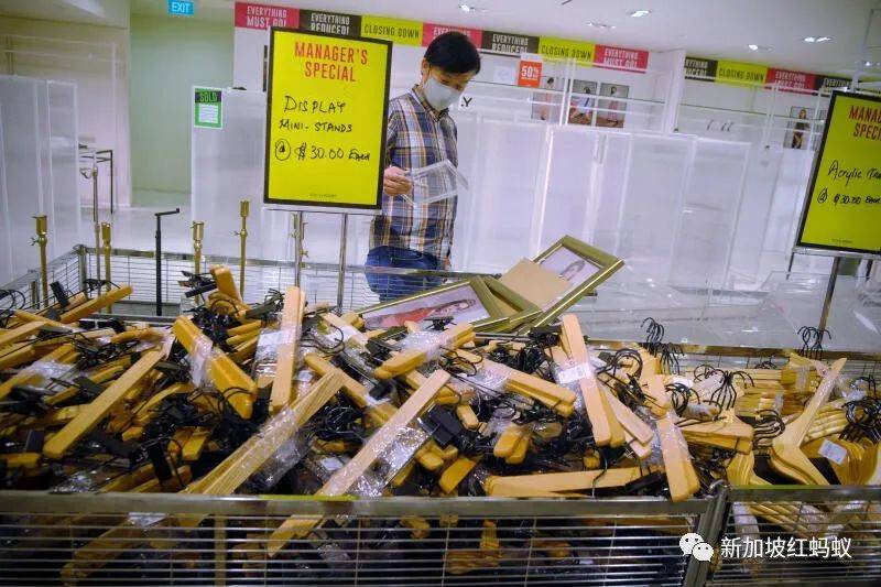 有故事的獅城百年商場　有故事的老顧客　售貨員成心靈輔導師