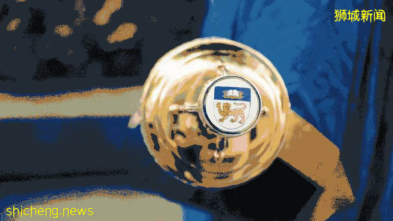 史上第一次搬到线上举办的NUS毕业典礼，仪式感真的一点都不少