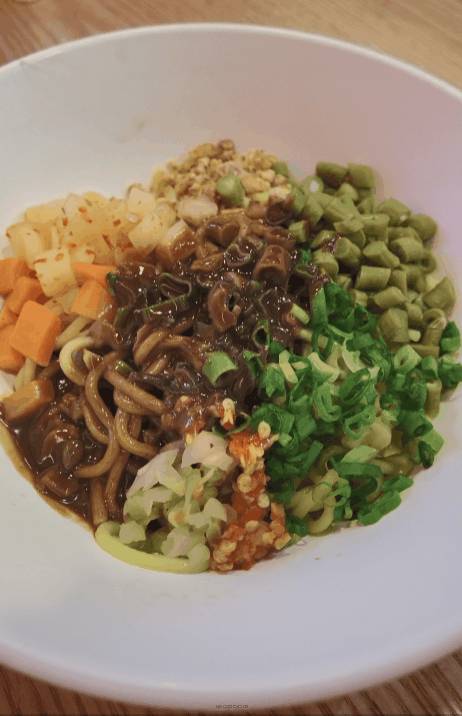 武汉热干面、新疆风味烤串来新加坡了！吃面撸串仅9.9新币，手慢无