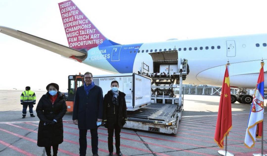 來了!首批中國疫苗抵達新加坡!部長官宣:第三階段將持續到疫苗生效