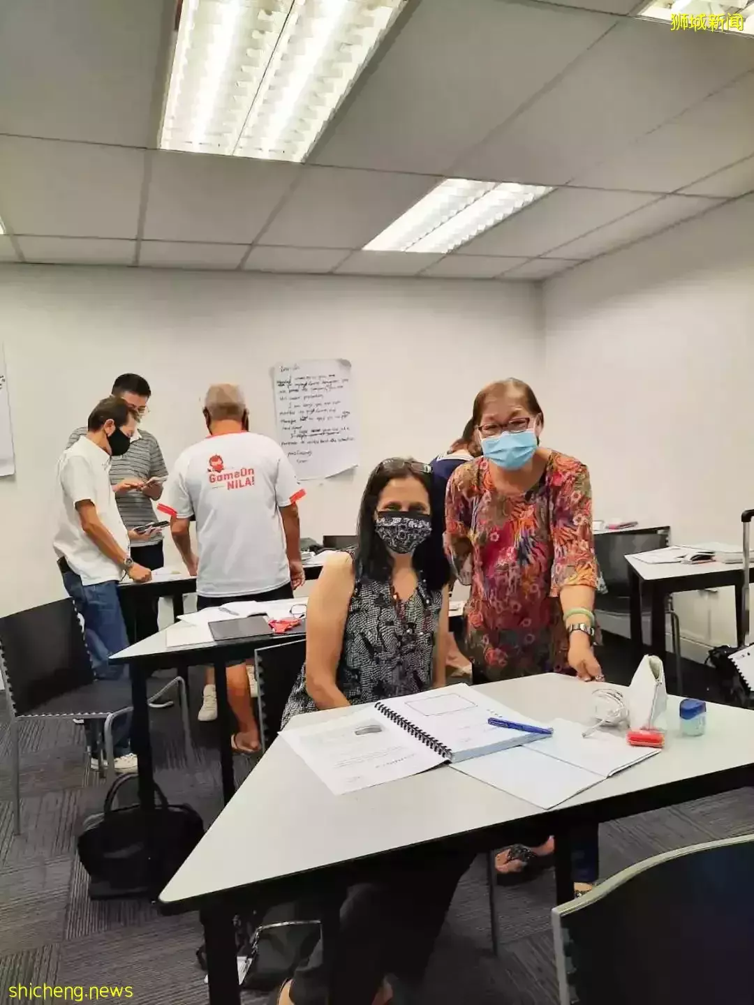 揭秘新加坡職場生存現狀，多少人與高薪失之交臂