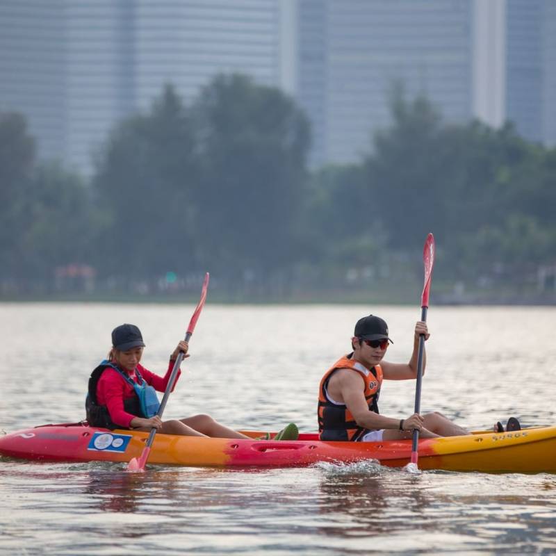 新加坡超酷水上活动！Singapore Sports Hub租用皮划艇，S$12 2小时乘风破浪，探索Kallang Basin 