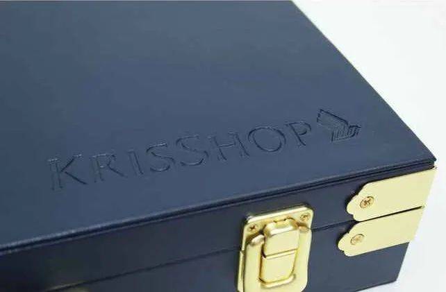 新航出的麻將被搶光！1700元，比LV和Tiffany好看！李光耀：誰也別想搞垮新航