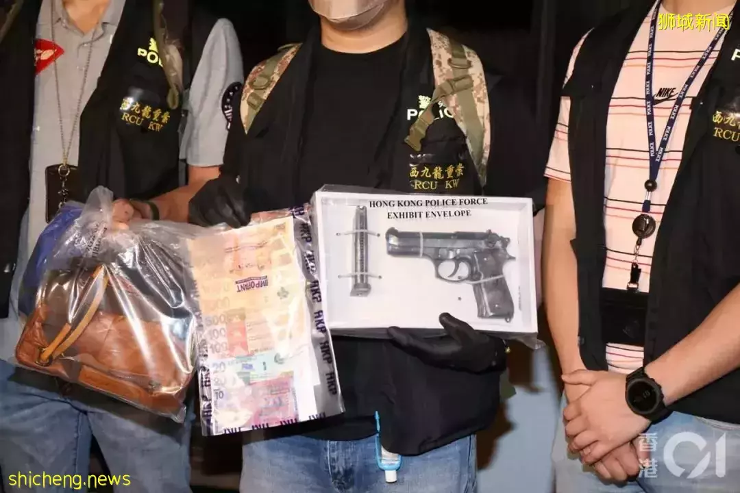 新加坡男子拿玩具枪、纸条抢银行!卷走2000新搭巴士逃走,已被抓