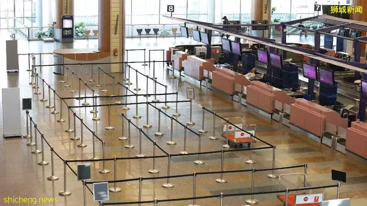 越来越多 Omicron 案例出现, 专家建议民众为假期变化做好安排