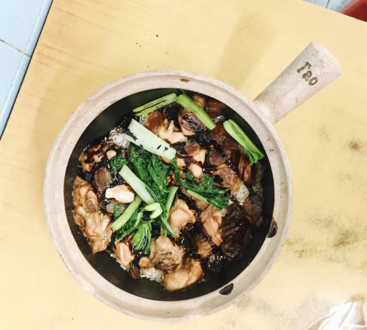 昨晚，我们在新加坡芽笼红灯区吃鸡，是怎样一种体验