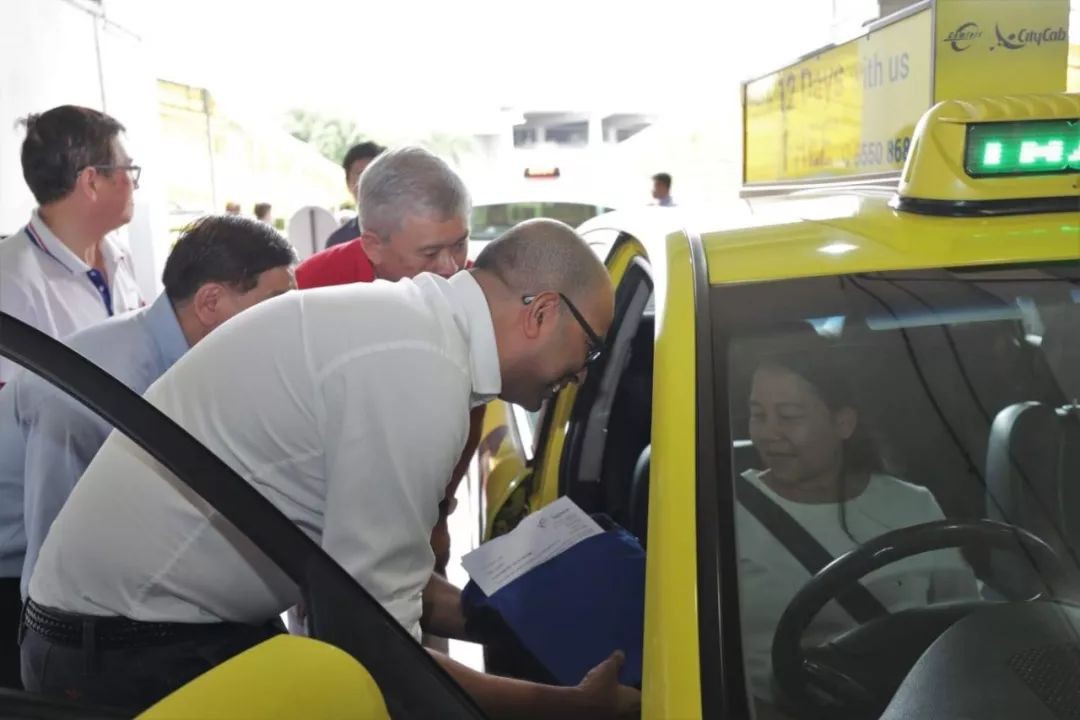 乘客生病不戴口罩，新加坡司机有权拒载！