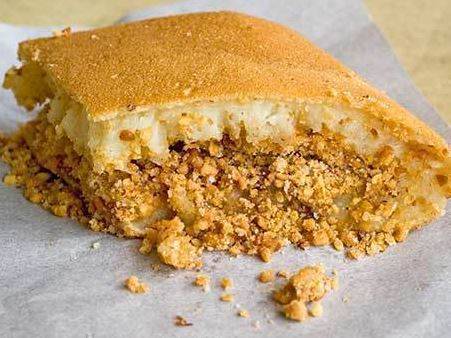 当地最受欢迎的小吃:面煎粿!慢一点就吃不到啦