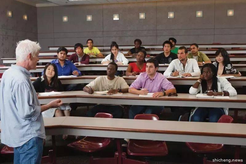 新加坡留学丨担心教学、语言不适？预科课程帮到你
