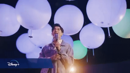 新加坡也有迪士尼了！林俊杰在“大莲花”屋顶实现儿时梦想